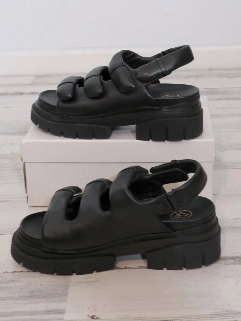ASH Sun Black EU 41 (US Women's 11)
